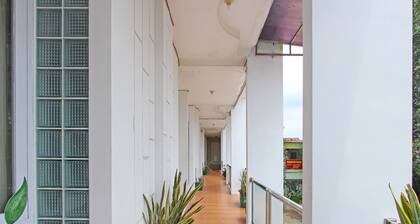 OYO Life 91957 Hotel Roda Mas 2