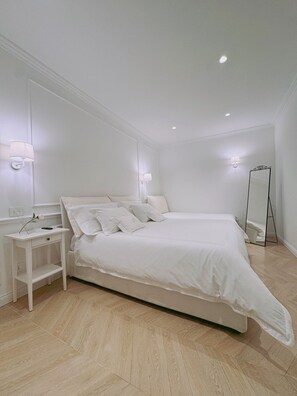 1 dormitorio, tabla de planchar con plancha, wifi gratis y ropa de cama