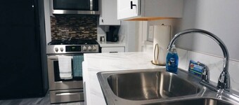 Cozy 1Bdrm • Great Location • Fast Wi-fi