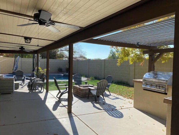 Outdoor dining