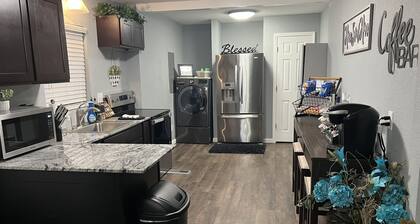 Charming Home just minutes from Interstate and Mall