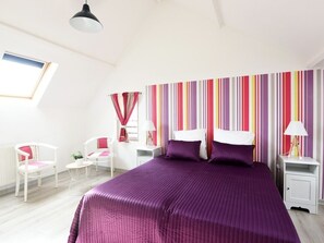 2 bedrooms, desk, iron/ironing board, free WiFi