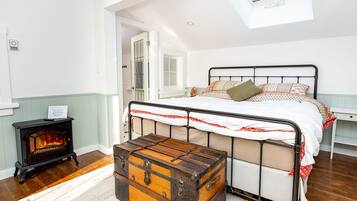 4 habitaciones, tabla de planchar con plancha y cuna de viaje