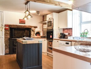 Dishwasher, cookware/dishes/utensils