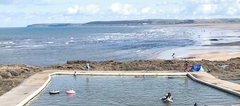 Only 4 miles from Westward Ho.