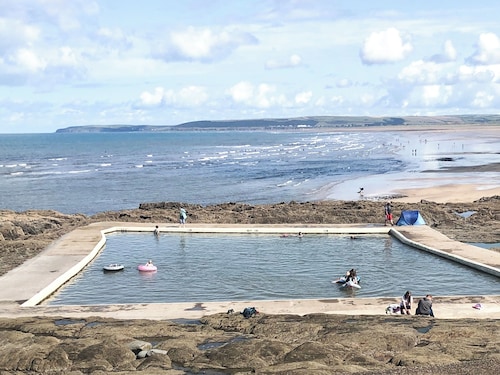 Only 4 miles from Westward Ho.