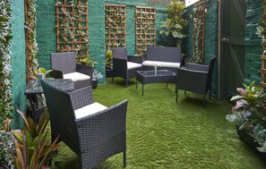 Townhouse – executive, 6 soverom, ikke-røyk | Dundyner, senger med overmadrass og individuelt dekorert