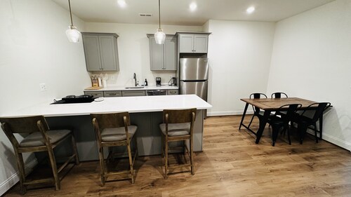 Brand New Custom 2br-2bth 1500sqft Basement