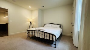 2 bedrooms, in-room safe, WiFi, bed sheets