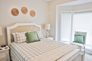 4 bedrooms, desk, iron/ironing board, travel cot