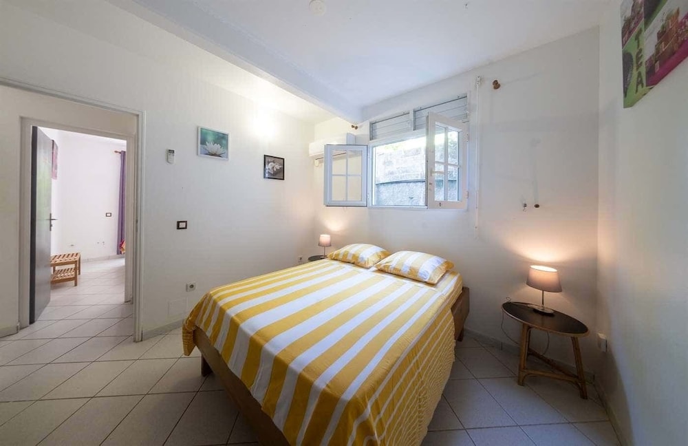 Apartment Pom Liane TerredeHaut Vrbo