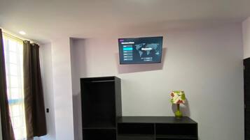 Habitación doble Confort | Wifi gratis y ropa de cama