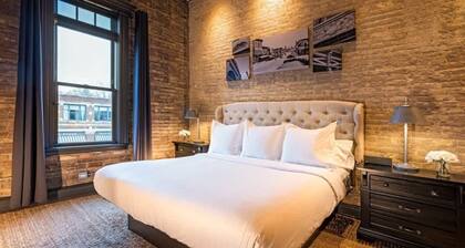 Hip Urban Loft-Small Town Charm - 124 LOFTS #2