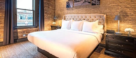 1 habitación, escritorio, tabla de planchar con plancha y wifi