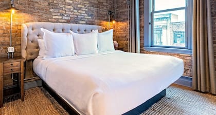 124 Lofts - Downtown Dundee - Walk to Dining
