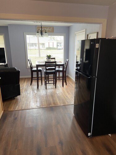 Amazingly clean, unique and spacious 4 Bedroom home near Casinos 