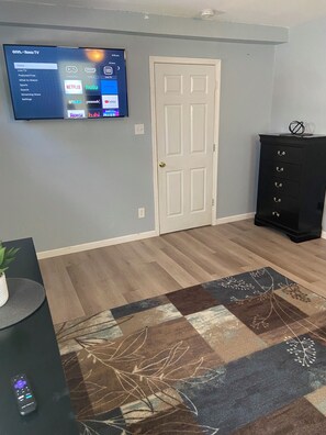 Interior - Amazingly clean, unique and spacious 4 Bedroom home near Casinos (Lake Charles)