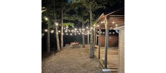 Located in between the entrances to Bennett Springs State Park on Highway 64