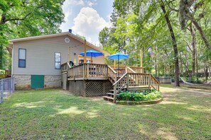 Exterior - Lakefront Home w/ Kayaks & Dock in Hot Springs! (Hot Springs)