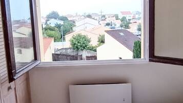 1 habitación, tabla de planchar con plancha y wifi gratis