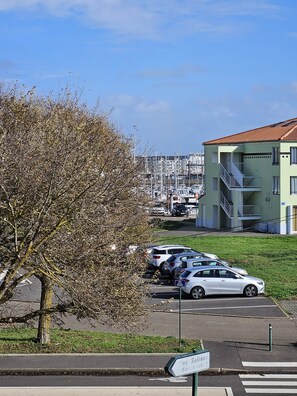 Esterni