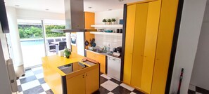 Fridge, microwave, oven, dishwasher