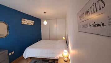 2 chambres, fer et planche Ă repasser, Wi-Fi gratuit