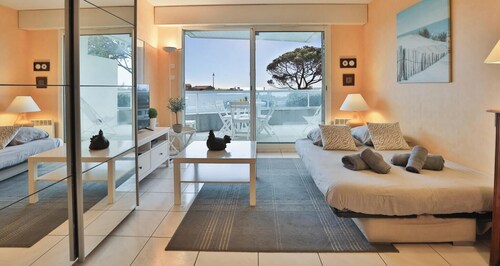 Appartement avec terrasse vue mer
