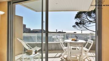 UtendĂžrsservering