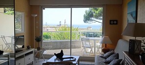 TV - Appartement avec terrasse vue mer (Les Sables-d´Olonne)