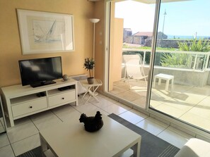 TV - Appartement avec terrasse vue mer (Les Sables-d´Olonne)