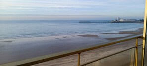Tæt på stranden