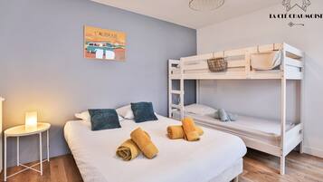 4 chambres, fer et planche à repasser, Wi-Fi gratuit