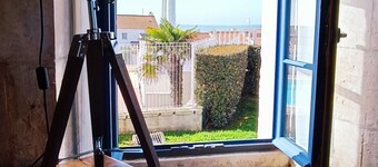 Vivez dans cet ancien sémaphore avec vue mer