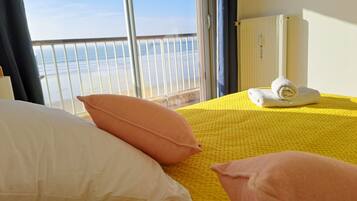 Fer et planche Ă repasser, Wi-Fi gratuit, draps fournis