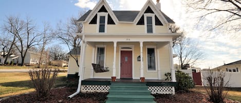 المنشأة من الخارج