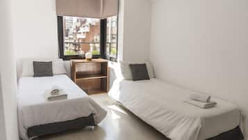 Superior appartement | Donzen dekbedden, geluiddichte muren, gratis wifi, beddengoed