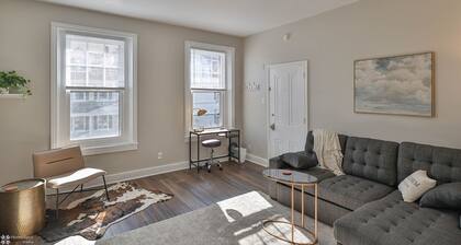 Well Decorated Apartment in Historic Bethlehem - 2 Night Min