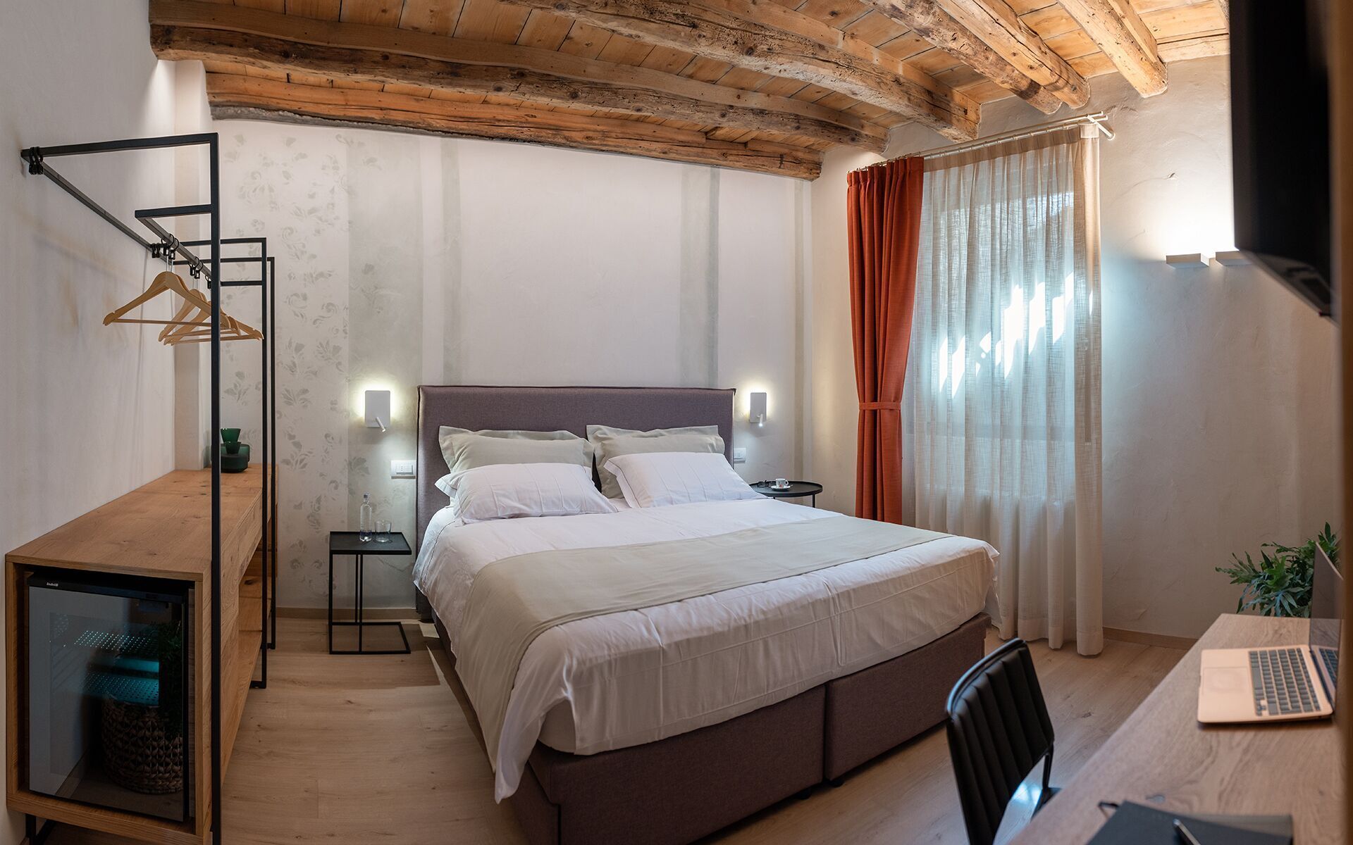 Egyptian cotton sheets, premium bedding, down comforters