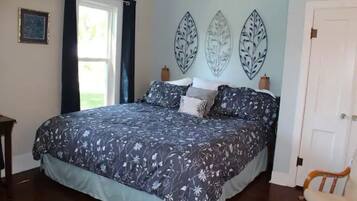 2 Schlafzimmer, Schreibtisch, Bügeleisen/Bügelbrett, kostenloses WLAN