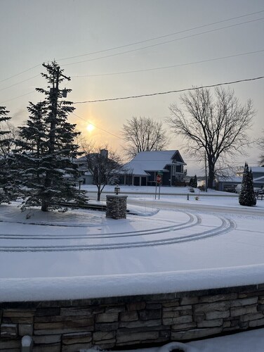 "The Savannah" Luxury Townhome, Pool, Hot Tub, Golf Membership,  Near Lake and Beaches