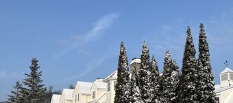 "The Hampton" at The Beach House at Lake Street Luxury Townhome, Pool, Hot Tub, Golf Membership, Near Lake and Beaches