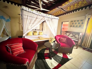 3 makuuhuonetta, silitysrauta/-lauta, ilmainen Wi-Fi, vuodevaatteet