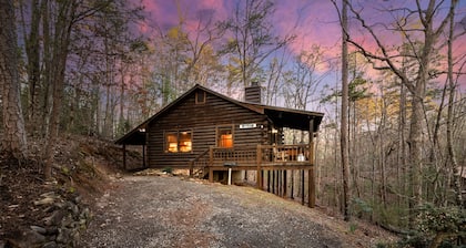 Blue Ridge Cabin-Hot Tub, Fire Pit with Free Firewood