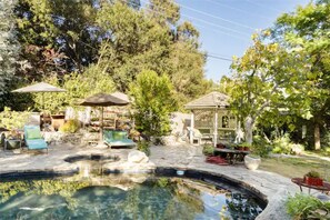 Piscine extérieure, piscine chauffée