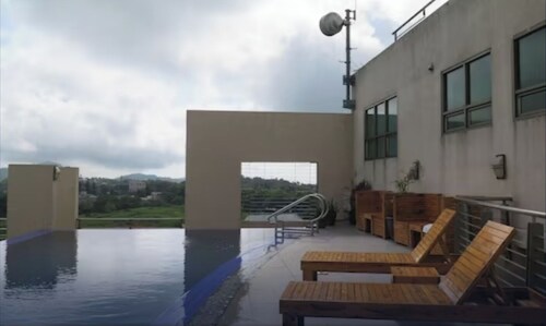 Studio Unit!  Retreat in Tagaytay with Breakfast