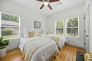 3 chambres, bureau, fer et planche à repasser, Wi-Fi gratuit