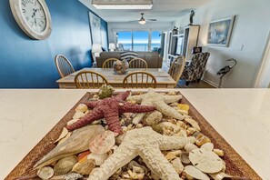 Condo, 2 Bedrooms | Interior