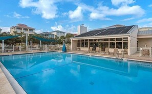 House, 6 Bedrooms | Pool