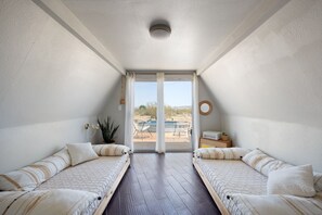 House, 1 Bedroom | Living area - Abracadabra Dome - Come Experience The Unique And Cozy! 1 Bedroom Home by RedAwning (Landers)